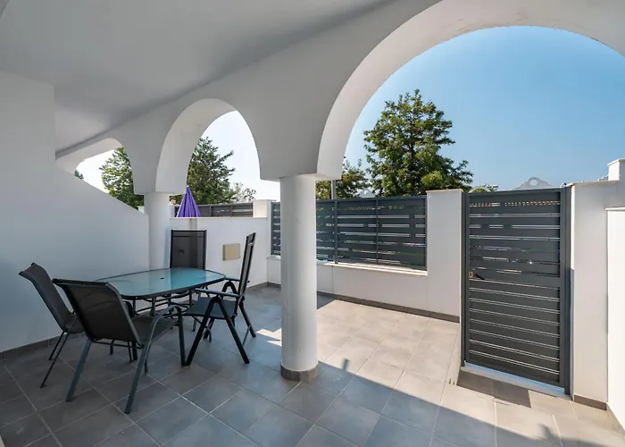 Casa Latifa בית נופש מארבלה